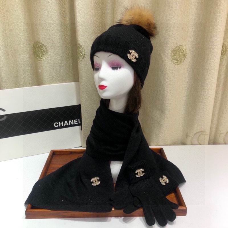 Chanel Scarf Hat Gloves hm05